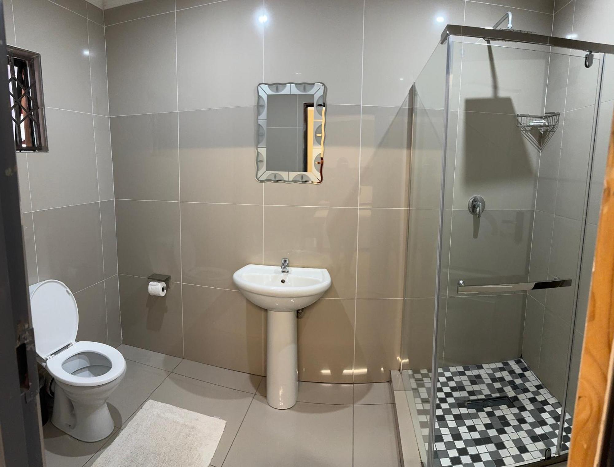 The Bridge Guest House Ньюкасл Экстерьер фото
